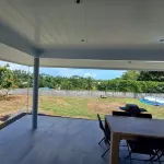 Quiet detached house near the famous Teahupo'o wave Hotels near The Exotic Garden of Roscoff