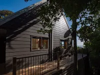 4 Wheel Drive included. 5-minute walk from Ferry to car.Spa Pool Hotels in Onetangi
