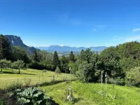 Ferien im Grünen, 7min in die Stadt in Absoluter Ruhe mit Aussicht