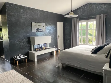 Beautiful renovated house with garden, terraces, swimming pool, summer kitchen, 360° view