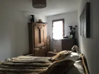 On the outskirts of Megève, 2 1/2 rooms 45M2, sleeps 4 with garden/terrace