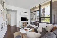 Centrally located stylish apartment in Downtown Vancouver!