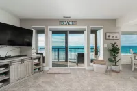 Condo #28 is VERY relaxing and the view breath taking!