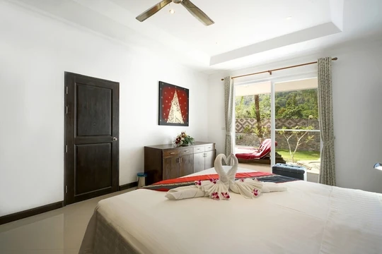 รูปภาพของLuxurious, quiet, private Pool-Villa Orchid, 7/7 housekeeper/butler