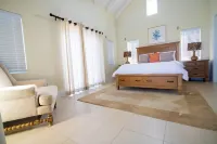 Turquoise Water Views On Both Sides Of  Spectacular Private Property.