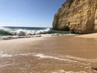 Modern, quietly located vacation apartment with sea view + close to the beach, fully air-conditioned