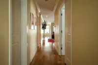 Amazing Large Central Modern Flat - Great for Work + Families