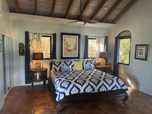 Updated Caribbean retreat, with solar and generator power backup