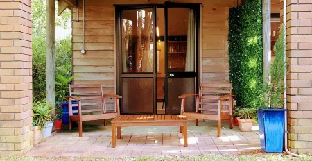 Ruru Studio Отели в г. Уангапараоа