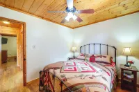 Secluded Lenoir Cabin 4 Mi to Dtwn Blowing Rock - Wifi