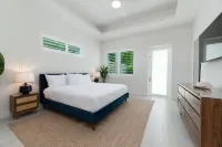Private 7 Mile Beach Beach Club. Ocean views from Roof Terrace and Pool Pavilion