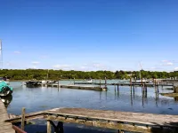Creek Lodge Các khách sạn ở Newport