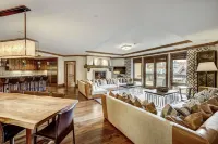 Arrabelle Luxury 4 Br Condo- Close to the Mountain