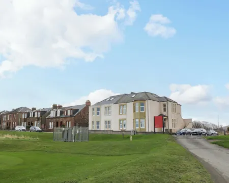 Ailsa View Hotels in Girvan