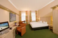 Hotel Dünenschloss mit Private Spa Hotels in Zempin