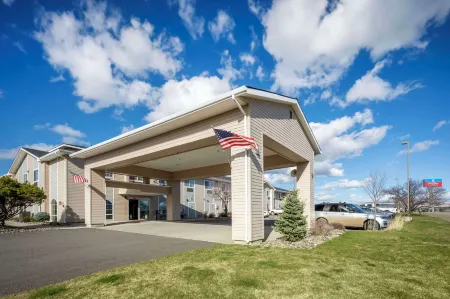 SureStay Plus Hotel by Best Western Enterprise Отели в г. Энтерпрайз