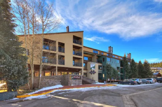 FP202S Foxpine Inn Home