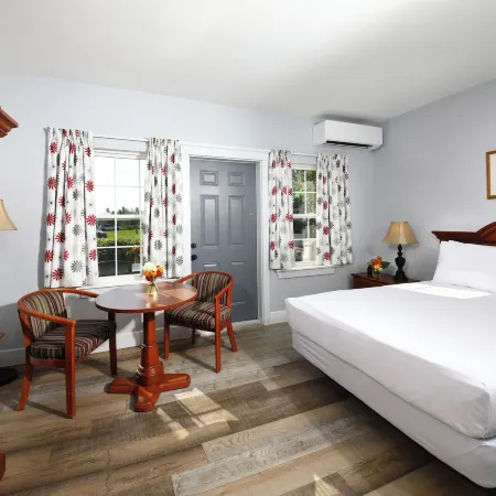 Inn at the Pier