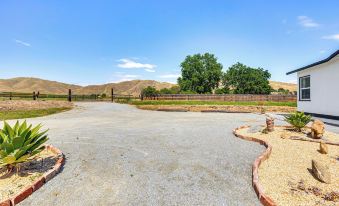 19 Mi to Sequoia Natl Park: Mtn-view Woodlake Gem