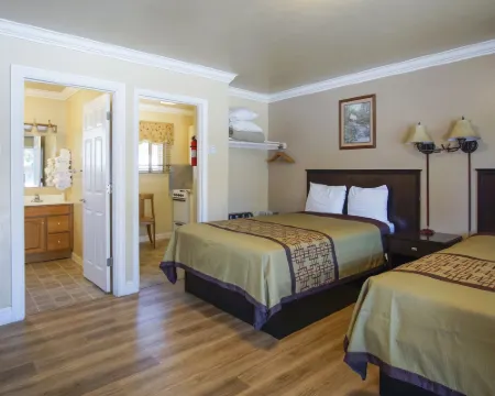 Charm Motel & Suites Hotels in Burney