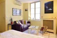 Logis Auberge de la Treille Hotels in Bléré