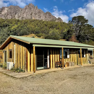 Silver Ridge Retreat