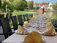 โรงแรมเอ็กเซลเลนท์ - พร้อมอาหารเช้า