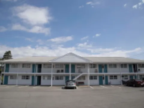 Lake George Residence LLC Hotels in Moreau