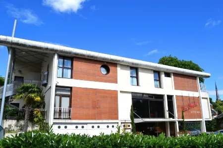 Hôtel la Scala Отели в г. Эскренн