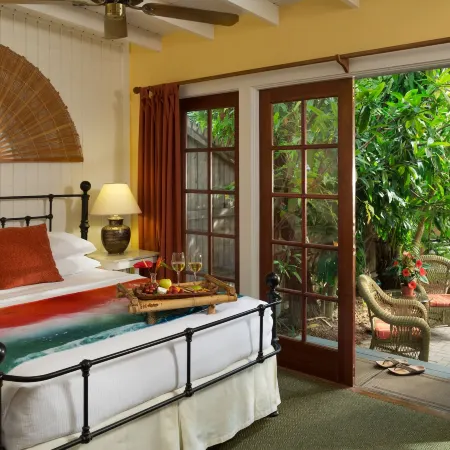 Tropical Inn