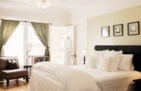 1801 First Luxury Inn