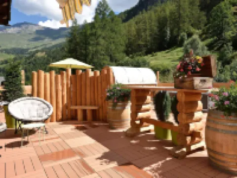 Hotel les Mélèzes Hotels in Evolene