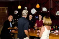 퀸스 인 바이 더 리버 오크허스트 호텔