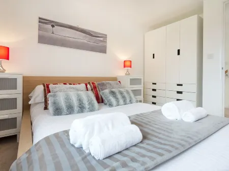 Tus Nua Cottage Отели в г. Данстер