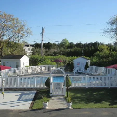 Long Beach Motor Inn