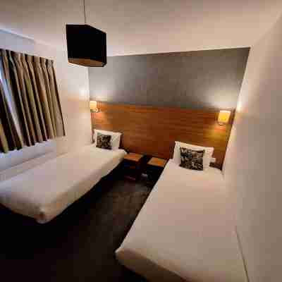 Stockwood Hotel - Luton Airport Rooms
