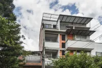 Poblado Guest House - Mountain view