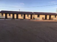 Gerrys Motel - parking