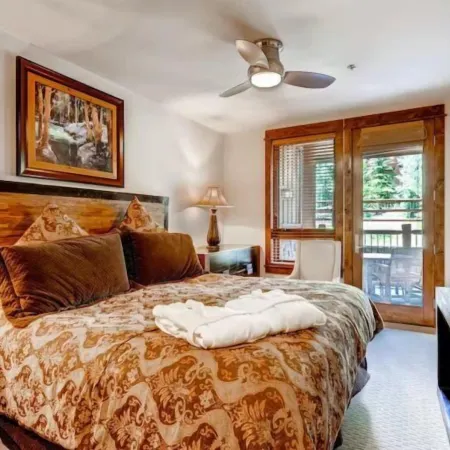 Breckenridge Bluesky 2 Bedroom Ski in, Ski Out Condo