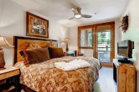 คอนโดสกี 2 ห้องนอนที่ Breckenridge Bluesky, สกีเข้า-สกีออก - อ่างจากุชชี่