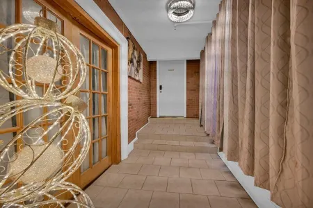 Beacon Hotel Отели рядом с достопримечательностью «Парк Пит энд Тоши Сиджер Риверфронт»