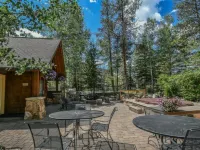 The Seasons Keystone 2 Bedroom in Lakeside Village - 2-Star