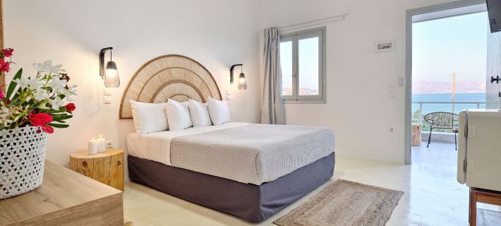 Bonatsa Beach House Hotels in Milos