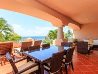 Listen to the ocean at night! Hotels in Puerto Aventuras