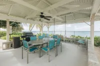 Fall Asleep to Waves Crashing on the Beach after watching the sunset Các khách sạn ở Southwest