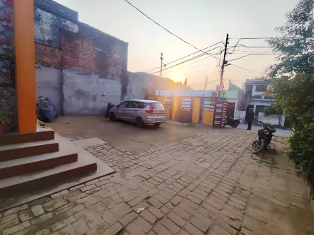 Rudrakasha Guest House By GRB