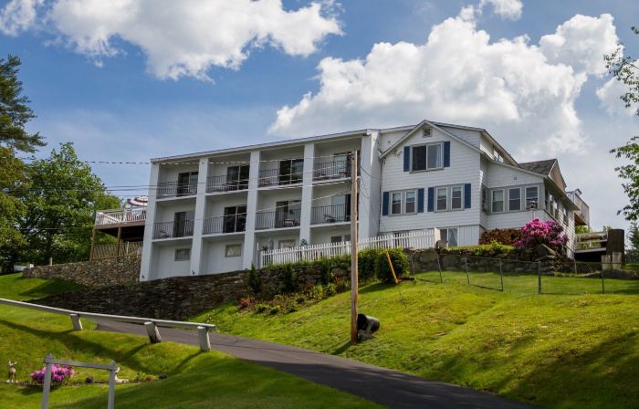 Belknap Point Inn