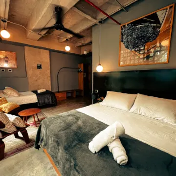 Viajero Medellín Hostel Hotels near ليراس بارك
