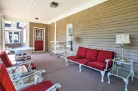 Large Kennebunk Home, Walk to Beach < 2 Mi to Town - Beach