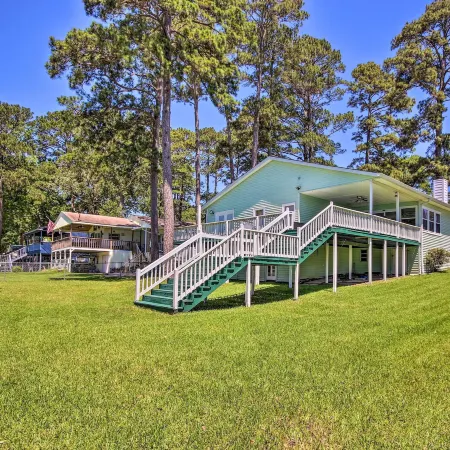 Waterfront Onalaska Retreat w/ Private Dock!